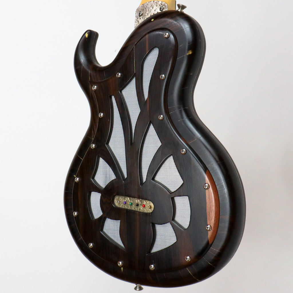 AM Guitars #00052 Ebony/Silver w/hardshell case