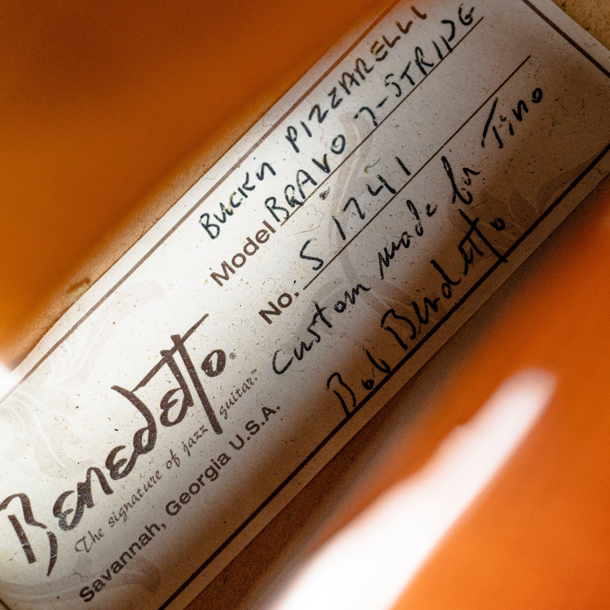 Benedetto Bravo 7-String "Bucky Pizzarelli" Archtop Sunburst
